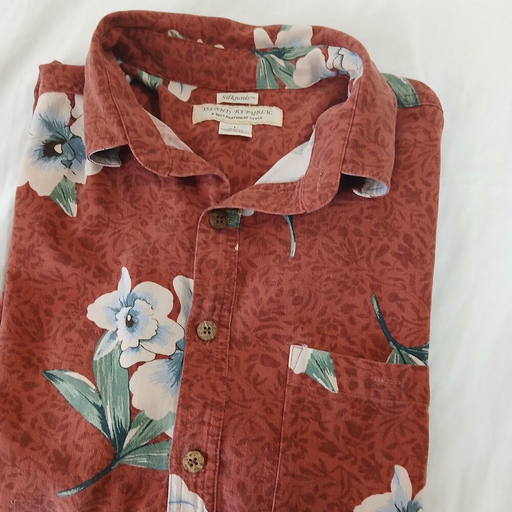 Island Republic Silknostic Large Hawaiian  shirt rusty color floral